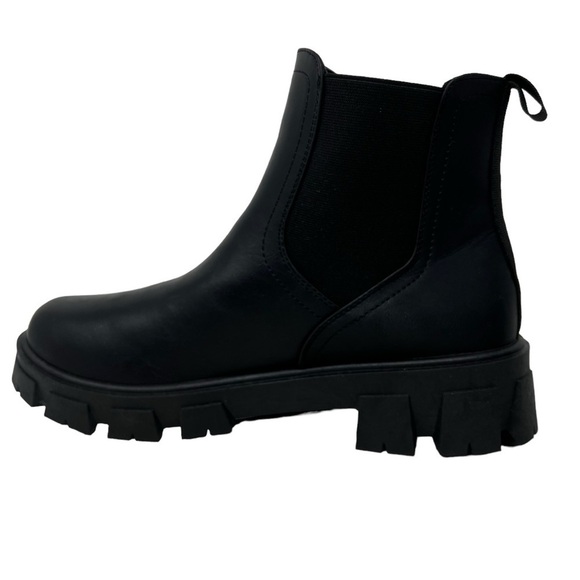 SUGAR Boots - Picture 4 of 11